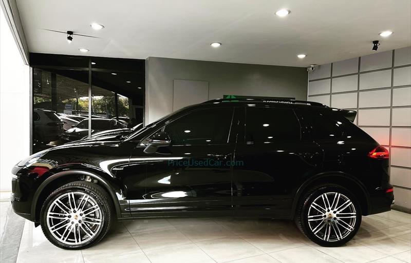 ขายรถ-suv-มือสอง-porsche-ปอร์เช่-cayenne-รถปี2016-รหัส67564-3f47dea1.jpg ขายรถ-suv-มือสอง-porsche-ปอร์เช่-cayenne-รถปี2016-รหัส67564-3f47dea1.jpg