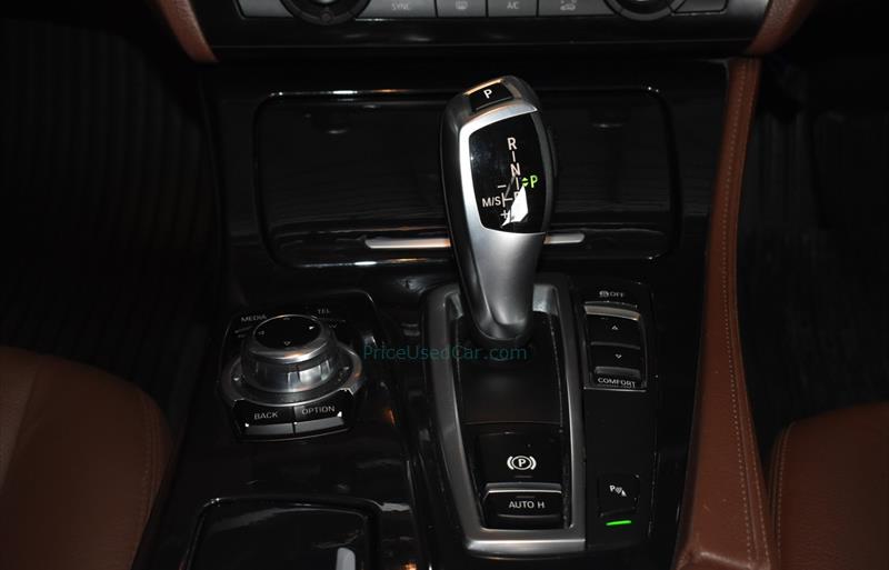 ขายรถเก๋งมือสอง-bmw-บีเอ็มดับบลิว-520d-ห้าสองศูนย์ดี-รถปี2015-รหัส67593-815994dd.jpg ขายรถเก๋งมือสอง-bmw-บีเอ็มดับบลิว-520d-ห้าสองศูนย์ดี-รถปี2015-รหัส67593-815994dd.jpg