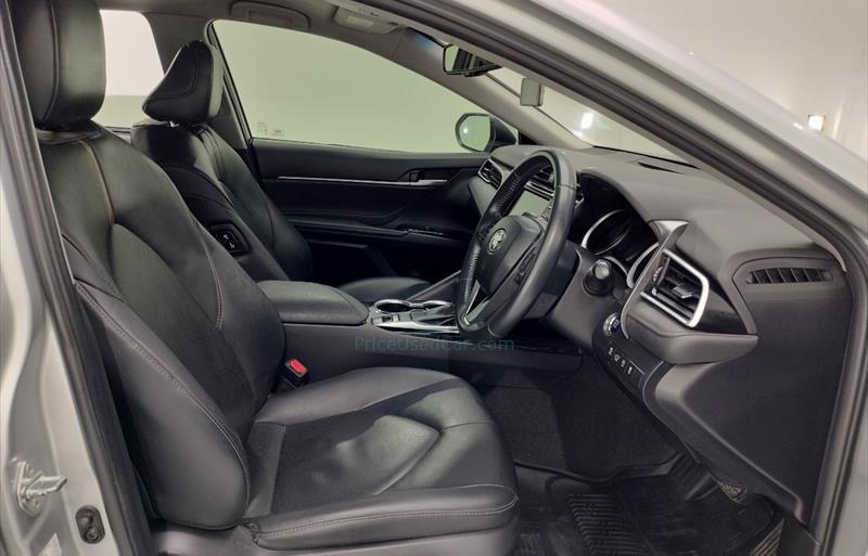ขายรถเก๋งมือสอง-toyota-โตโยต้า-camry-คัมรี่-รถปี2019-รหัส67601-93b4234f.jpg ขายรถเก๋งมือสอง-toyota-โตโยต้า-camry-คัมรี่-รถปี2019-รหัส67601-93b4234f.jpg