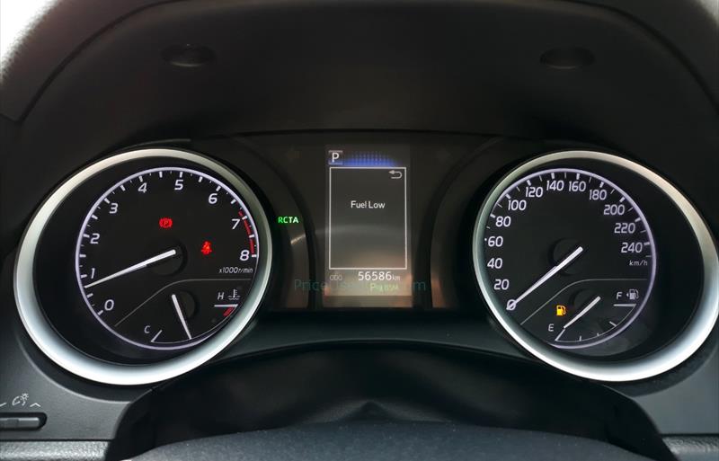 ขายรถเก๋งมือสอง-toyota-โตโยต้า-camry-คัมรี่-รถปี2019-รหัส67608-317c2ea2.jpg ขายรถเก๋งมือสอง-toyota-โตโยต้า-camry-คัมรี่-รถปี2019-รหัส67608-317c2ea2.jpg