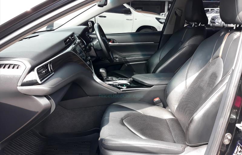 ขายรถเก๋งมือสอง-toyota-โตโยต้า-camry-คัมรี่-รถปี2019-รหัส67612-37a5fa77.jpg ขายรถเก๋งมือสอง-toyota-โตโยต้า-camry-คัมรี่-รถปี2019-รหัส67612-37a5fa77.jpg