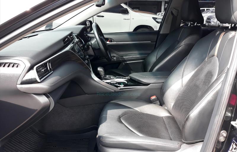 ขายรถเก๋งมือสอง toyota camry รถปี2019 รหัส 67612 รูปที่10