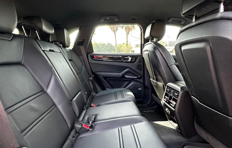 ขายรถ-suv-มือสอง-porsche-ปอร์เช่-cayenne-รถปี2021-รหัส67620-8f6f686a.jpg ขายรถ-suv-มือสอง-porsche-ปอร์เช่-cayenne-รถปี2021-รหัส67620-8f6f686a.jpg