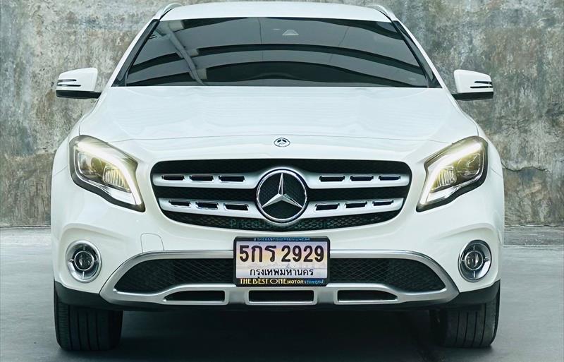 ขายรถเก๋งมือสอง-mercedes-benz-เมอร์เซเดสเบนซ์-gla200-รถปี2019-รหัส67629-3cc6f3d4.jpg ขายรถเก๋งมือสอง-mercedes-benz-เมอร์เซเดสเบนซ์-gla200-รถปี2019-รหัส67629-3cc6f3d4.jpg