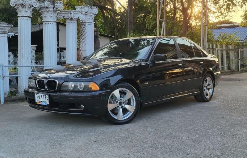 รถเก๋งมือสอง  BMW 523i Executive รถปี2001