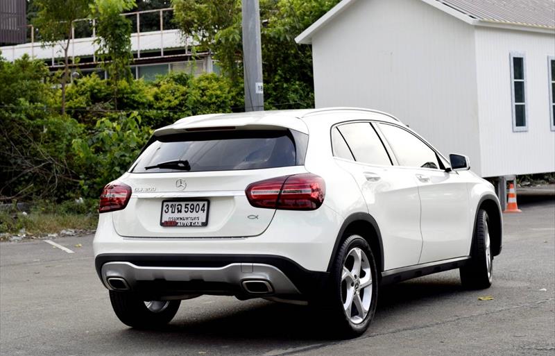 ขายรถ-suv-มือสอง-mercedes-benz-เมอร์เซเดสเบนซ์-gla-200-จีแอลเอ200-รถปี2018-รหัส67659-0cd6843a.jpg ขายรถ-suv-มือสอง-mercedes-benz-เมอร์เซเดสเบนซ์-gla-200-จีแอลเอ200-รถปี2018-รหัส67659-0cd6843a.jpg