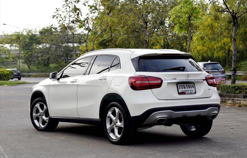 ขายรถ-suv-มือสอง-mercedes-benz-เมอร์เซเดสเบนซ์-gla-200-จีแอลเอ200-รถปี2018-รหัส67659-41cb11e2.jpg ขายรถ-suv-มือสอง-mercedes-benz-เมอร์เซเดสเบนซ์-gla-200-จีแอลเอ200-รถปี2018-รหัส67659-41cb11e2.jpg