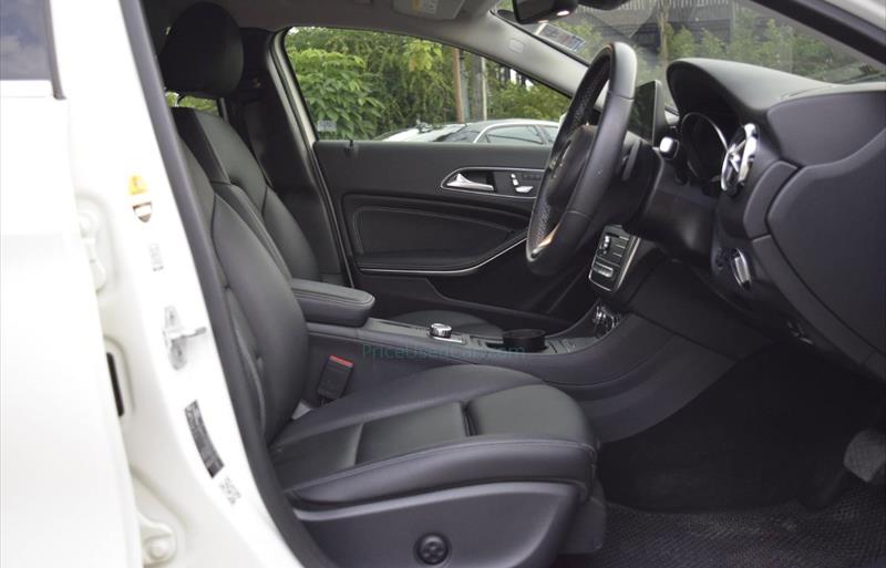ขายรถ-suv-มือสอง-mercedes-benz-เมอร์เซเดสเบนซ์-gla-200-จีแอลเอ200-รถปี2018-รหัส67659-bfba6eaa.jpg ขายรถ-suv-มือสอง-mercedes-benz-เมอร์เซเดสเบนซ์-gla-200-จีแอลเอ200-รถปี2018-รหัส67659-bfba6eaa.jpg