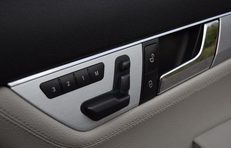 ขายรถเก๋งมือสอง-mercedes-benz-เมอร์เซเดสเบนซ์-c250-cgi-รถปี2010-รหัส67680-2bbbb718.jpg ขายรถเก๋งมือสอง-mercedes-benz-เมอร์เซเดสเบนซ์-c250-cgi-รถปี2010-รหัส67680-2bbbb718.jpg