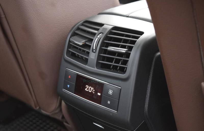ขายรถเก๋งมือสอง-mercedes-benz-เมอร์เซเดสเบนซ์-e300-อีสามศูนย์ศูนย์-รถปี2015-รหัส67683-bba3511e.jpg ขายรถเก๋งมือสอง-mercedes-benz-เมอร์เซเดสเบนซ์-e300-อีสามศูนย์ศูนย์-รถปี2015-รหัส67683-bba3511e.jpg