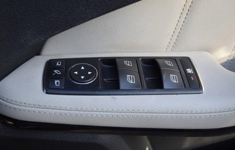 ขายรถเก๋งมือสอง-mercedes-benz-เมอร์เซเดสเบนซ์-e300-อีสามศูนย์ศูนย์-รถปี2010-รหัส67684-8ad4a1e6.jpg ขายรถเก๋งมือสอง-mercedes-benz-เมอร์เซเดสเบนซ์-e300-อีสามศูนย์ศูนย์-รถปี2010-รหัส67684-8ad4a1e6.jpg