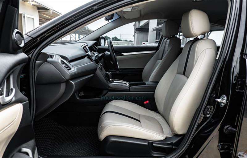 ขายรถเก๋งมือสอง-honda-ฮอนด้า-civic-ซีวิค-รถปี2018-รหัส67686-27c21b44.jpg ขายรถเก๋งมือสอง-honda-ฮอนด้า-civic-ซีวิค-รถปี2018-รหัส67686-27c21b44.jpg