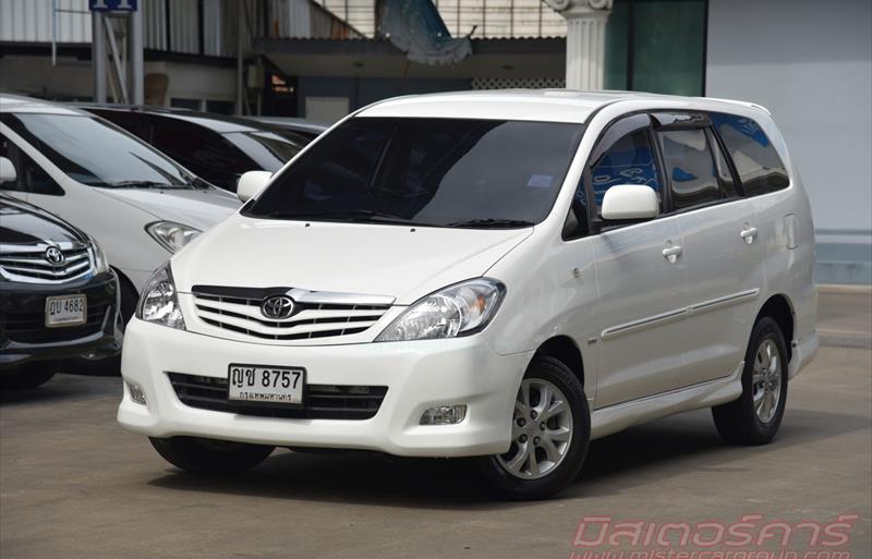 รถตู้มือสอง TOYOTA INNOVA รถปี 2011