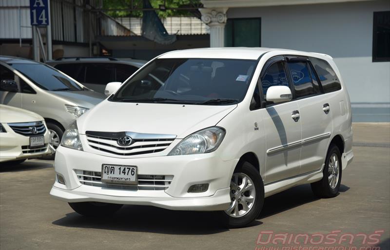 รถตู้มือสอง TOYOTA INNOVA รถปี 2011