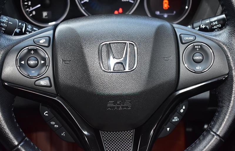 ขายรถ-suv-มือสอง-honda-ฮอนด้า-hr-v-เอชอาร์วี-รถปี2016-รหัส67696-1ab093b0.jpg ขายรถ-suv-มือสอง-honda-ฮอนด้า-hr-v-เอชอาร์วี-รถปี2016-รหัส67696-1ab093b0.jpg