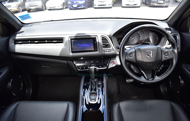 ขายรถ-suv-มือสอง-honda-ฮอนด้า-hr-v-เอชอาร์วี-รถปี2018-รหัส67697-12ca6360.jpg ขายรถ-suv-มือสอง-honda-ฮอนด้า-hr-v-เอชอาร์วี-รถปี2018-รหัส67697-12ca6360.jpg