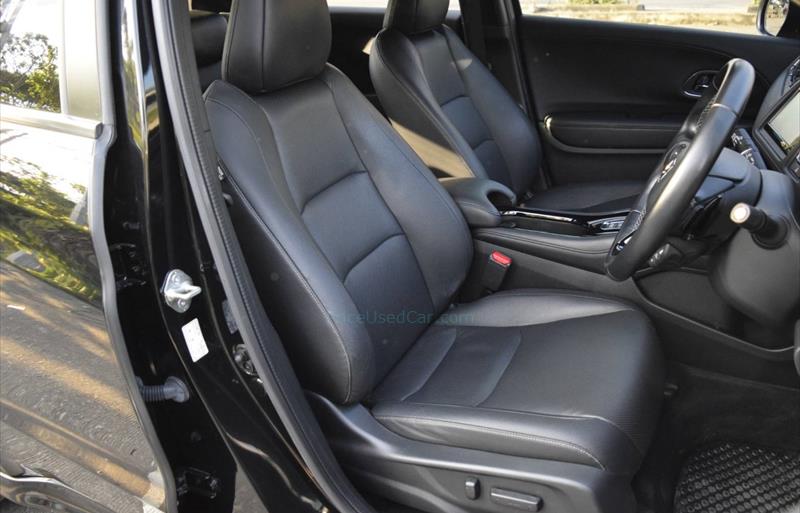ขายรถ-suv-มือสอง-honda-ฮอนด้า-hr-v-เอชอาร์วี-รถปี2018-รหัส67697-bf3f0699.jpg ขายรถ-suv-มือสอง-honda-ฮอนด้า-hr-v-เอชอาร์วี-รถปี2018-รหัส67697-bf3f0699.jpg