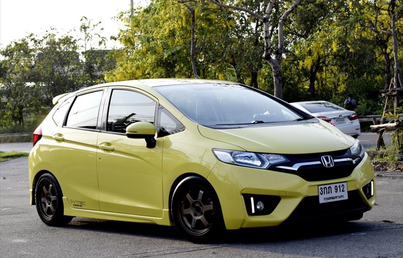 ขายรถเก๋งมือสอง honda jazz รถปี2014 รหัส 67698 รูปที่3