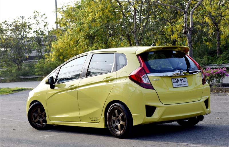 ขายรถเก๋งมือสอง-honda-ฮอนด้า-jazz-แจ๊ส-รถปี2014-รหัส67698-8c5e51d0.jpg ขายรถเก๋งมือสอง-honda-ฮอนด้า-jazz-แจ๊ส-รถปี2014-รหัส67698-8c5e51d0.jpg