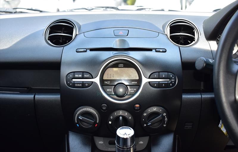 ขายรถเก๋งมือสอง-mazda-มาสด้า-2-สอง-รถปี2010-รหัส67699-9afbbce4.jpg ขายรถเก๋งมือสอง-mazda-มาสด้า-2-สอง-รถปี2010-รหัส67699-9afbbce4.jpg