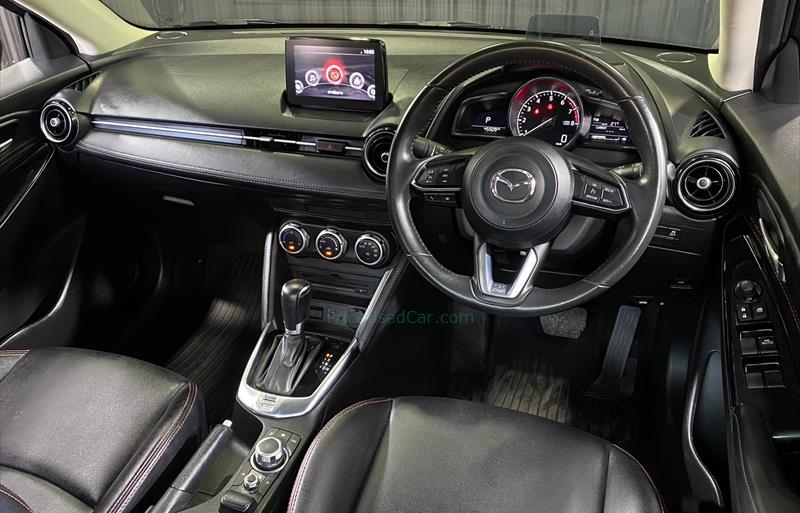 ขายรถเก๋งมือสอง-mazda-มาสด้า-2-สอง-รถปี2019-รหัส67746-c59be727.jpg ขายรถเก๋งมือสอง-mazda-มาสด้า-2-สอง-รถปี2019-รหัส67746-c59be727.jpg