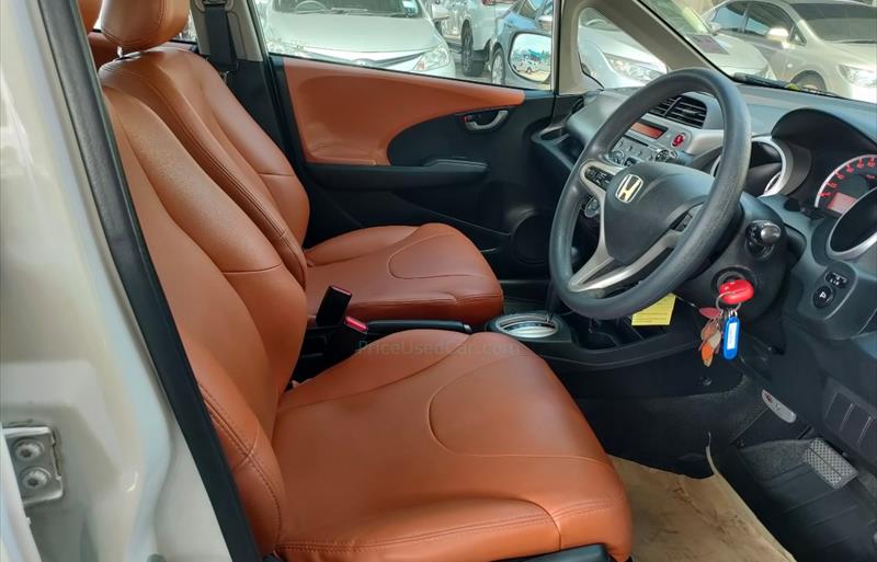 ขายรถเก๋งมือสอง-honda-ฮอนด้า-jazz-แจ๊ส-รถปี2012-รหัส67756-3101565a.jpg ขายรถเก๋งมือสอง-honda-ฮอนด้า-jazz-แจ๊ส-รถปี2012-รหัส67756-3101565a.jpg