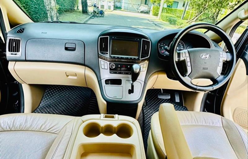 ขายรถตู้มือสอง hyundai h-1 รถปี2017 รหัส 67763 รูปที่9