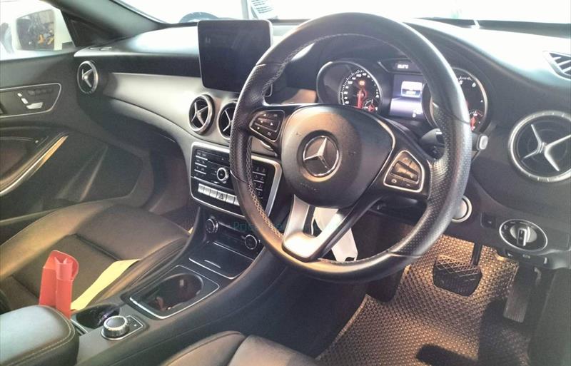 ขายรถเก๋งมือสอง-mercedes-benz-เมอร์เซเดสเบนซ์-cla200-รถปี2018-รหัส67764-fd7df841.jpg ขายรถเก๋งมือสอง-mercedes-benz-เมอร์เซเดสเบนซ์-cla200-รถปี2018-รหัส67764-fd7df841.jpg