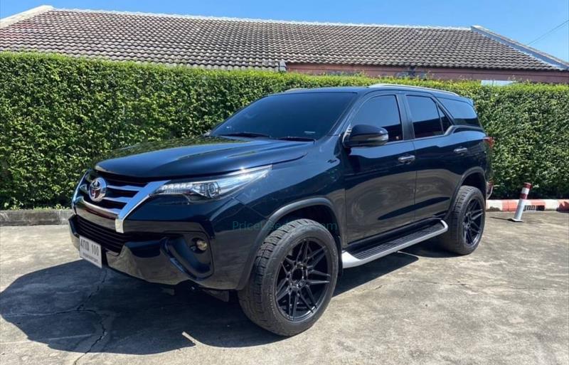 รถ SUV มือสอง  TOYOTA FORTUNER 2.4 V 4WD รถปี2018