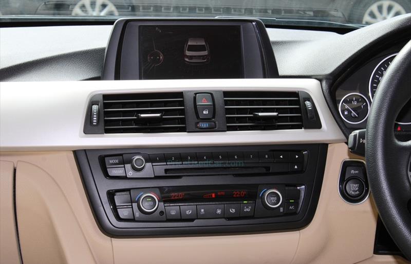 ขายรถเก๋งมือสอง-bmw-บีเอ็มดับบลิว-316i-รถปี2015-รหัส67893-114d2b55.jpg ขายรถเก๋งมือสอง-bmw-บีเอ็มดับบลิว-316i-รถปี2015-รหัส67893-114d2b55.jpg