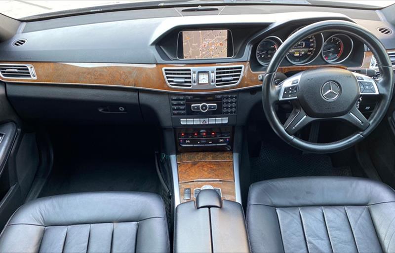 ขายรถเก๋งมือสอง-mercedes-benz-เมอร์เซเดสเบนซ์-e300-อีสามศูนย์ศูนย์-รถปี2015-รหัส67894-44e510e1.jpg ขายรถเก๋งมือสอง-mercedes-benz-เมอร์เซเดสเบนซ์-e300-อีสามศูนย์ศูนย์-รถปี2015-รหัส67894-44e510e1.jpg