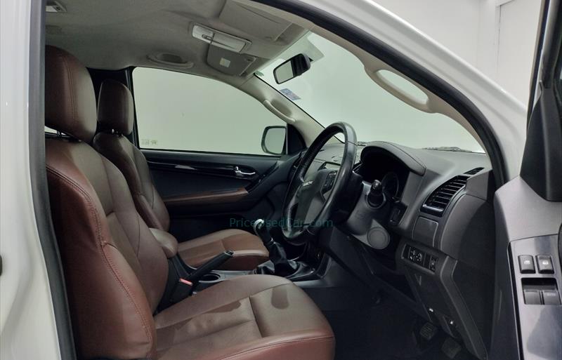ขายรถกระบะมือสอง-isuzu-อีซูซุ-d-max-ดีแมคซ์-รถปี2019-รหัส67902-9b6aafb8.jpg ขายรถกระบะมือสอง-isuzu-อีซูซุ-d-max-ดีแมคซ์-รถปี2019-รหัส67902-9b6aafb8.jpg