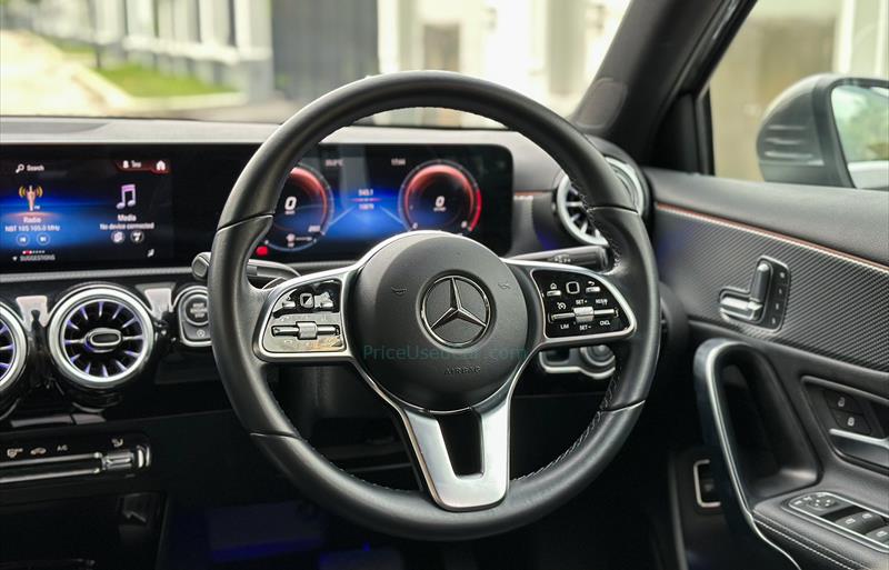 ขายรถเก๋งมือสอง-mercedes-benz-เมอร์เซเดสเบนซ์-a200-รถปี2022-รหัส67921-416fde3c.jpg ขายรถเก๋งมือสอง-mercedes-benz-เมอร์เซเดสเบนซ์-a200-รถปี2022-รหัส67921-416fde3c.jpg