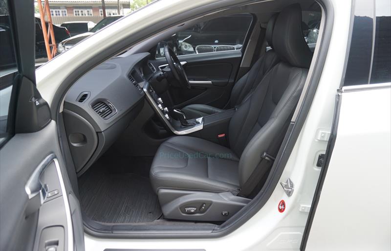 ขายรถเก๋งมือสอง volvo s60 รถปี2018 รหัส 67946 รูปที่6