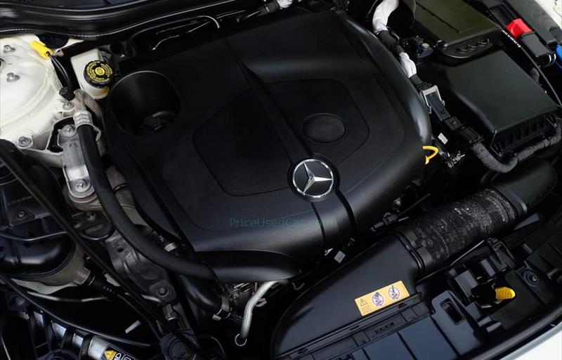 ขายรถเก๋งมือสอง mercedes-benz gla220-cdi รถปี2015 รหัส 67954 รูปที่12