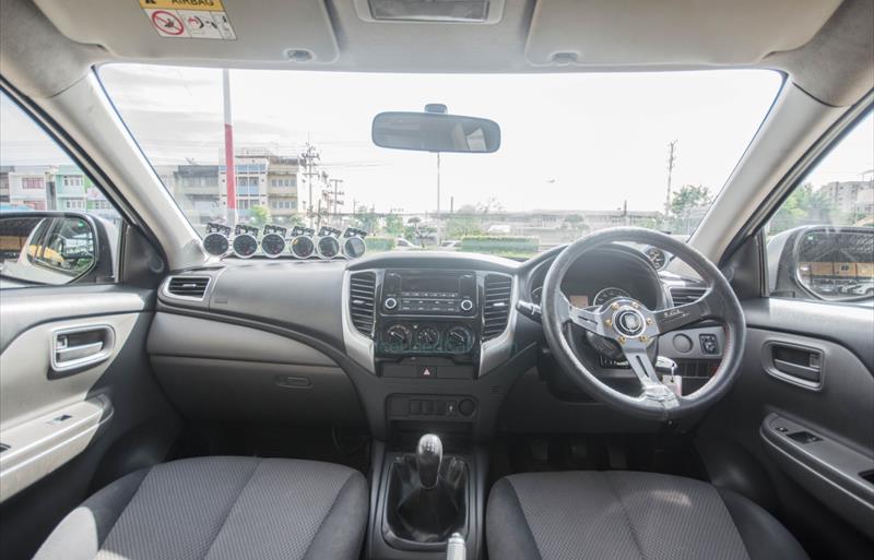 ขายรถกระบะมือสอง mitsubishi triton รถปี2015 รหัส 68016 รูปที่8