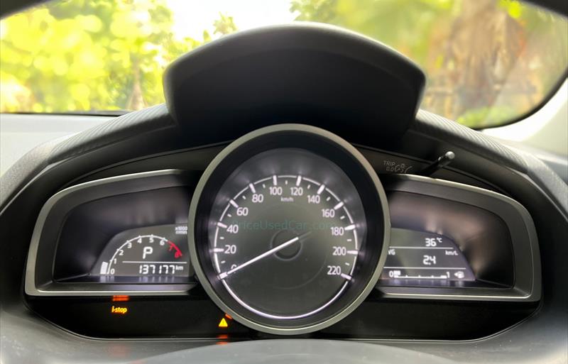 ขายรถเก๋งมือสอง-mazda-มาสด้า-2-สอง-รถปี2017-รหัส68081-72d7a41e.jpg ขายรถเก๋งมือสอง-mazda-มาสด้า-2-สอง-รถปี2017-รหัส68081-72d7a41e.jpg