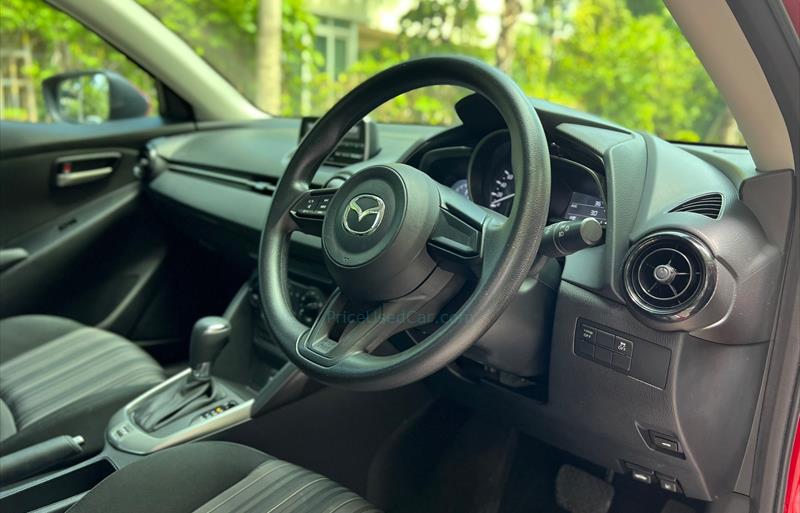 ขายรถเก๋งมือสอง-mazda-มาสด้า-2-สอง-รถปี2017-รหัส68081-8abc750b.jpg ขายรถเก๋งมือสอง-mazda-มาสด้า-2-สอง-รถปี2017-รหัส68081-8abc750b.jpg
