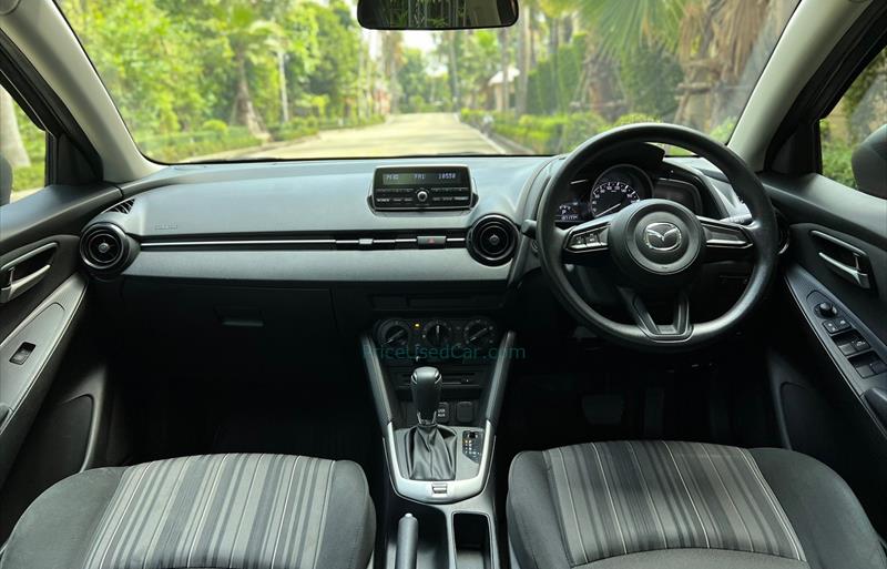 ขายรถเก๋งมือสอง-mazda-มาสด้า-2-สอง-รถปี2017-รหัส68081-dc719f70.jpg ขายรถเก๋งมือสอง-mazda-มาสด้า-2-สอง-รถปี2017-รหัส68081-dc719f70.jpg