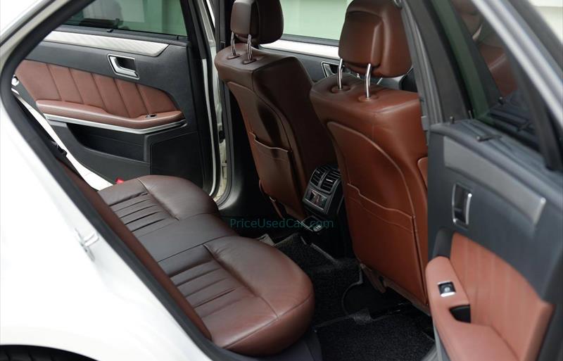 ขายรถเก๋งมือสอง-mercedes-benz-เมอร์เซเดสเบนซ์-e300-อีสามศูนย์ศูนย์-รถปี2015-รหัส68091-88982dc8.jpg ขายรถเก๋งมือสอง-mercedes-benz-เมอร์เซเดสเบนซ์-e300-อีสามศูนย์ศูนย์-รถปี2015-รหัส68091-88982dc8.jpg