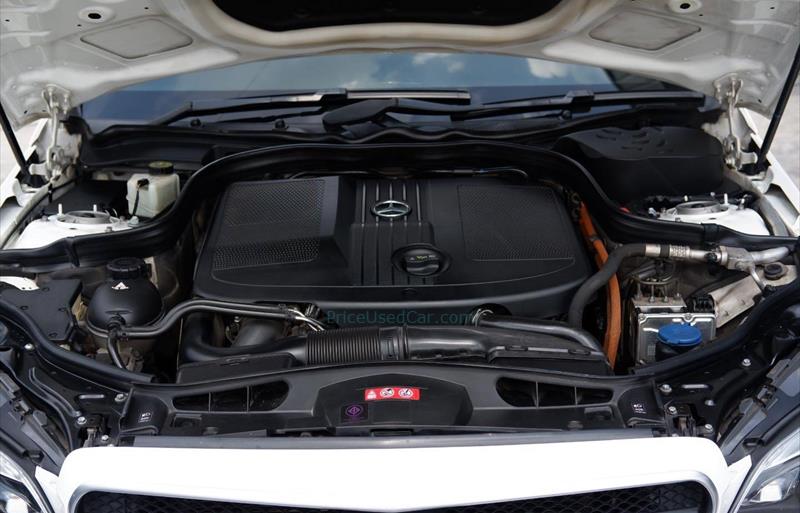 ขายรถเก๋งมือสอง-mercedes-benz-เมอร์เซเดสเบนซ์-e300-อีสามศูนย์ศูนย์-รถปี2015-รหัส68091-d932783d.jpg ขายรถเก๋งมือสอง-mercedes-benz-เมอร์เซเดสเบนซ์-e300-อีสามศูนย์ศูนย์-รถปี2015-รหัส68091-d932783d.jpg