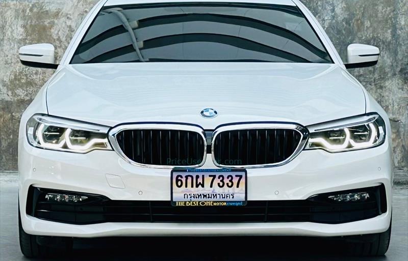 ขายรถเก๋งมือสอง-bmw-บีเอ็มดับบลิว-520d-ห้าสองศูนย์ดี-รถปี2018-รหัส68116-46c3435b.jpg ขายรถเก๋งมือสอง-bmw-บีเอ็มดับบลิว-520d-ห้าสองศูนย์ดี-รถปี2018-รหัส68116-46c3435b.jpg