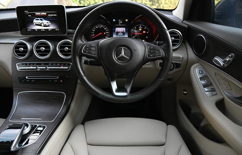 ขายรถเก๋งมือสอง-mercedes-benz-เมอร์เซเดสเบนซ์-glc250-จีแอลซีสองห้าศูนย์-รถปี2019-รหัส68117-3a54df28.jpg ขายรถเก๋งมือสอง-mercedes-benz-เมอร์เซเดสเบนซ์-glc250-จีแอลซีสองห้าศูนย์-รถปี2019-รหัส68117-3a54df28.jpg