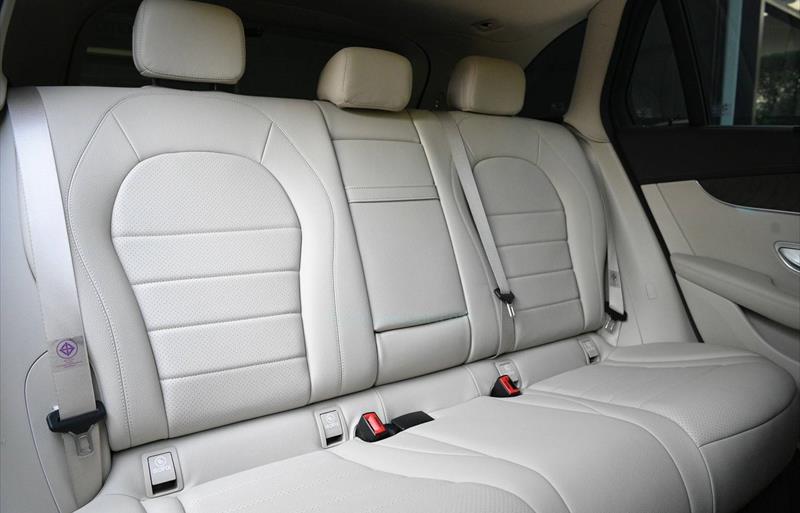 ขายรถเก๋งมือสอง-mercedes-benz-เมอร์เซเดสเบนซ์-glc250-จีแอลซีสองห้าศูนย์-รถปี2019-รหัส68117-869c88ab.jpg ขายรถเก๋งมือสอง-mercedes-benz-เมอร์เซเดสเบนซ์-glc250-จีแอลซีสองห้าศูนย์-รถปี2019-รหัส68117-869c88ab.jpg