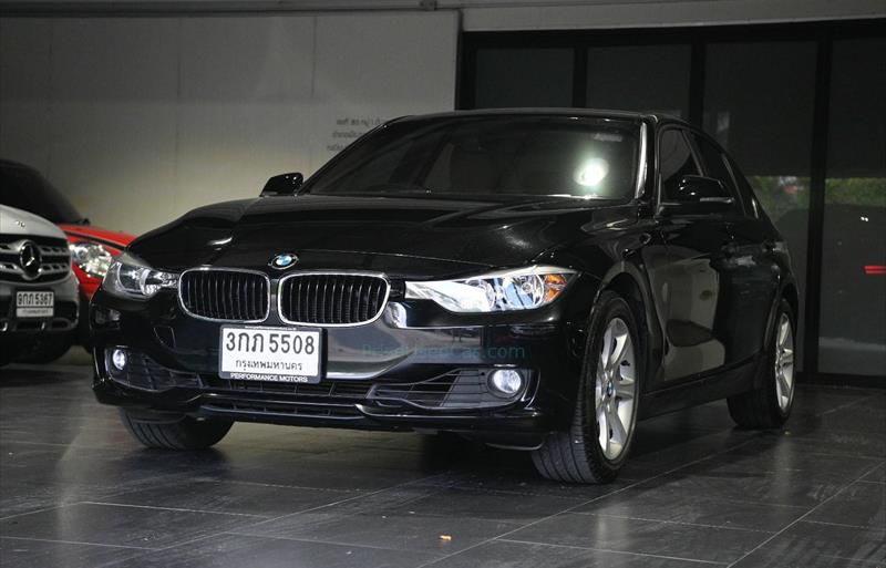 รถเก๋งมือสอง BMW 320i รถปี 2013