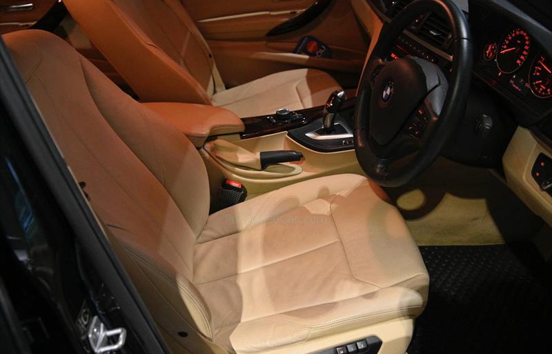 ขายรถเก๋งมือสอง-bmw-บีเอ็มดับบลิว-320i-สามสองศูนย์ไอ-รถปี2013-รหัส68118-82d7b376.jpg ขายรถเก๋งมือสอง-bmw-บีเอ็มดับบลิว-320i-สามสองศูนย์ไอ-รถปี2013-รหัส68118-82d7b376.jpg