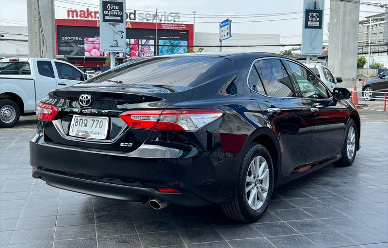 ขายรถเก๋งมือสอง toyota camry รถปี2019 รหัส 68136 รูปที่6