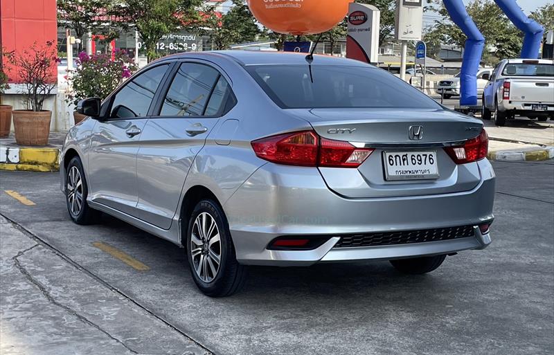 ขายรถเก๋งมือสอง-honda-ฮอนด้า-city-ซิตี้-รถปี2017-รหัส68145-4e497ee3.jpg ขายรถเก๋งมือสอง-honda-ฮอนด้า-city-ซิตี้-รถปี2017-รหัส68145-4e497ee3.jpg