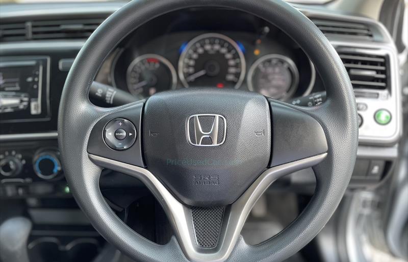 ขายรถเก๋งมือสอง-honda-ฮอนด้า-city-ซิตี้-รถปี2017-รหัส68145-9e33a0c9.jpg ขายรถเก๋งมือสอง-honda-ฮอนด้า-city-ซิตี้-รถปี2017-รหัส68145-9e33a0c9.jpg