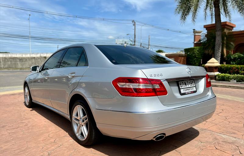 ขายรถเก๋งมือสอง-mercedes-benz-เมอร์เซเดสเบนซ์-e200-cgi-รถปี2011-รหัส68146-5026221c.jpg ขายรถเก๋งมือสอง-mercedes-benz-เมอร์เซเดสเบนซ์-e200-cgi-รถปี2011-รหัส68146-5026221c.jpg